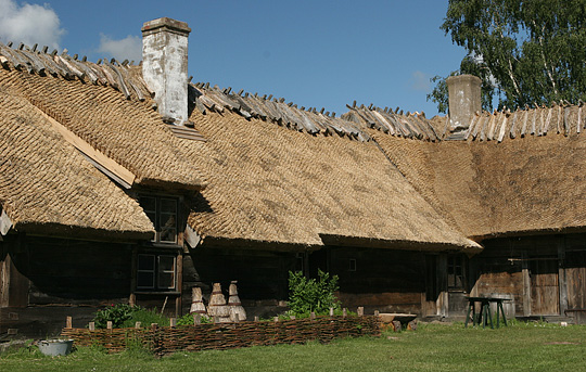 Gård med urtehave